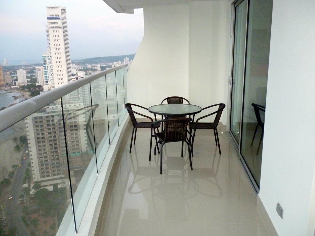 Ocean Front Palmetto Eliptic Cartagena