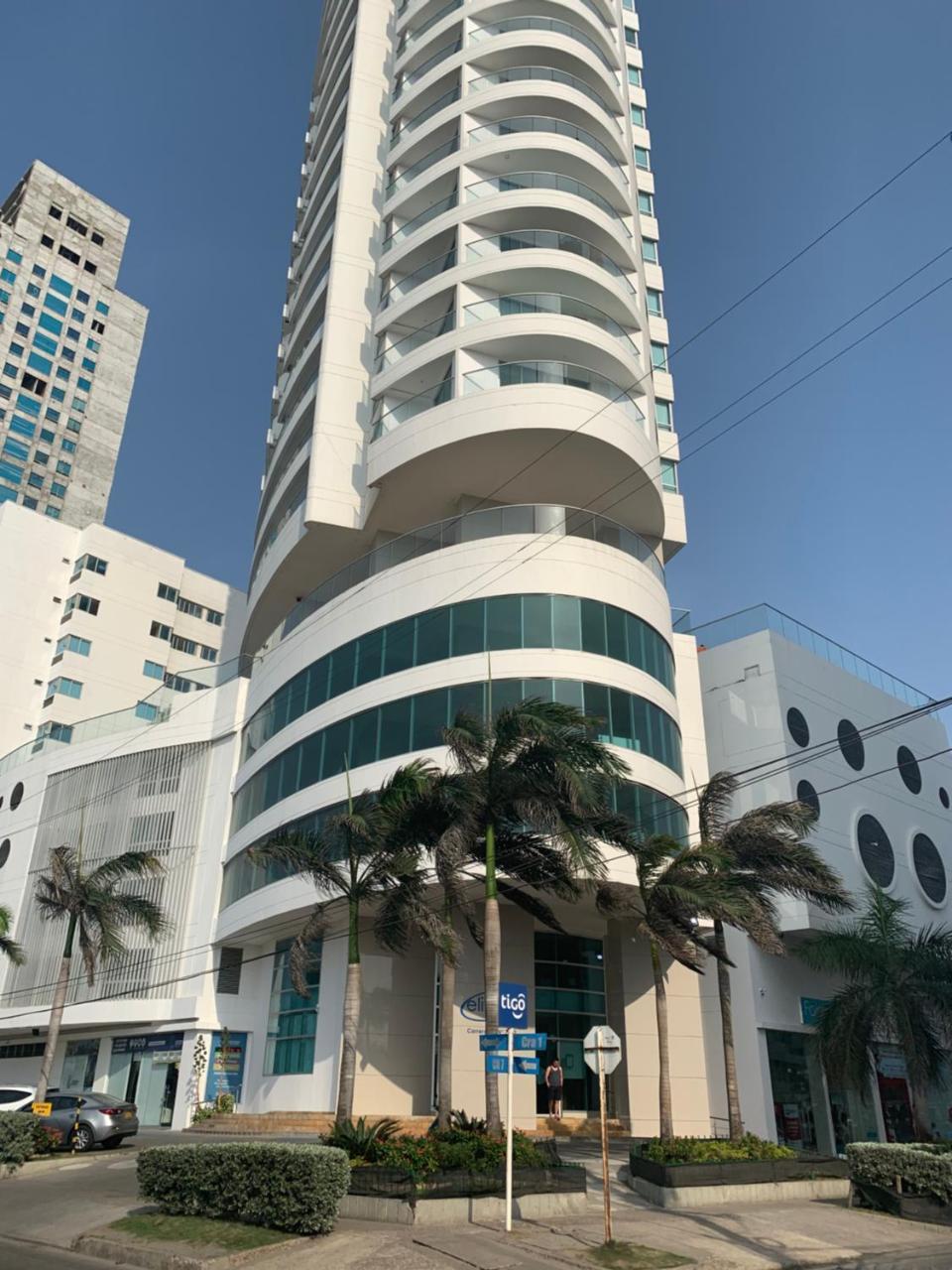 Ocean Front Palmetto Eliptic * Cartagena